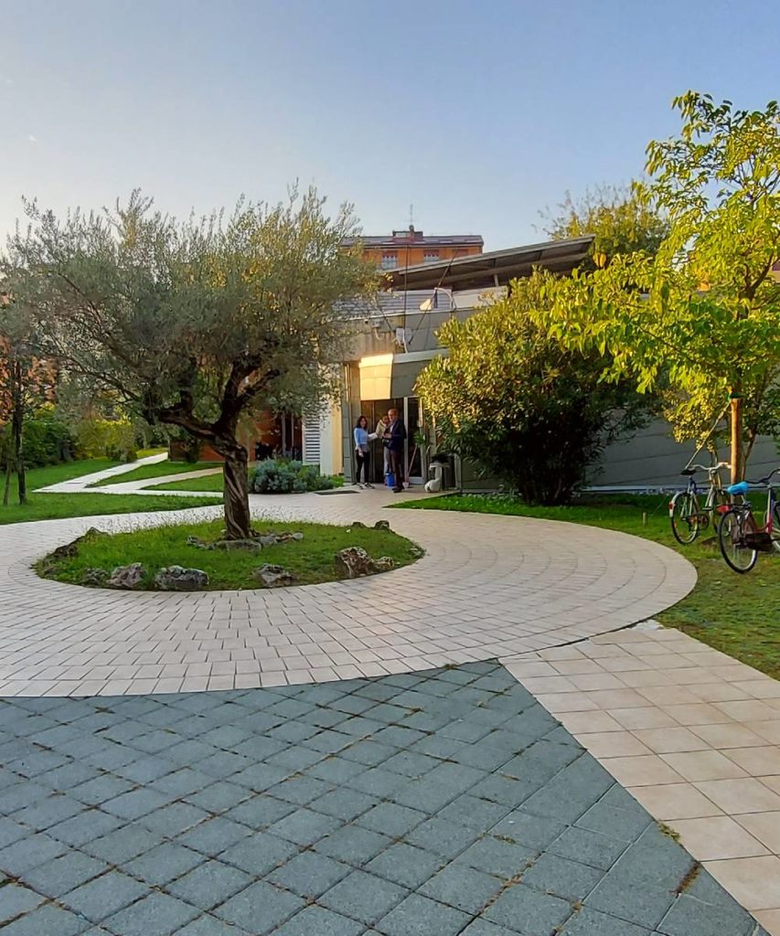 l'ingresso della sede di Famiglia Nuova a Lodi